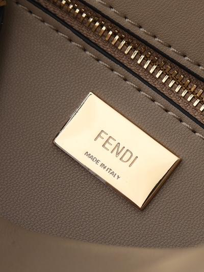 フェンディバッグ内部構造